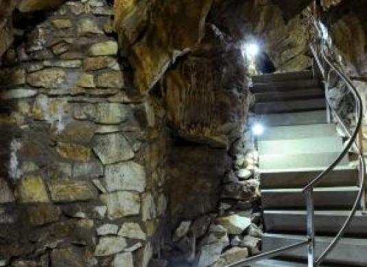 Jeskyně Na Pomezí - schody od Pekla