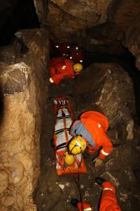 Cvičení HZS v Jeskyni Na Pomezí, duben 2017