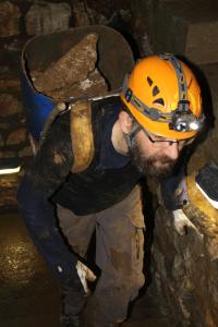 Vynášení zakládek z 50. let v J. Na Pomezí